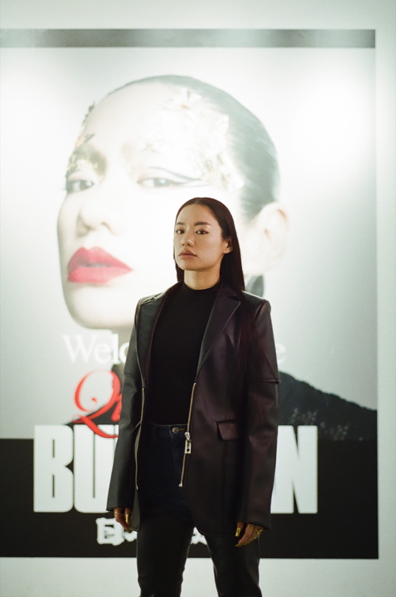 EYESCREAM WEB「Interview: Awich ー3月14日開催の武道館ワンマンライブで“Queendom”を作るー」