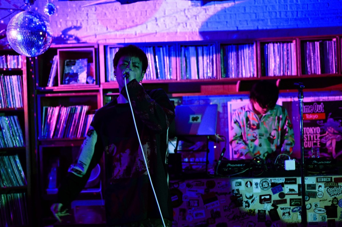 EYESCREAM WEB「Interview: MÖSHIが1stフルアルバム『BABEL』で表現した現代におけるコミュニケーションの形」