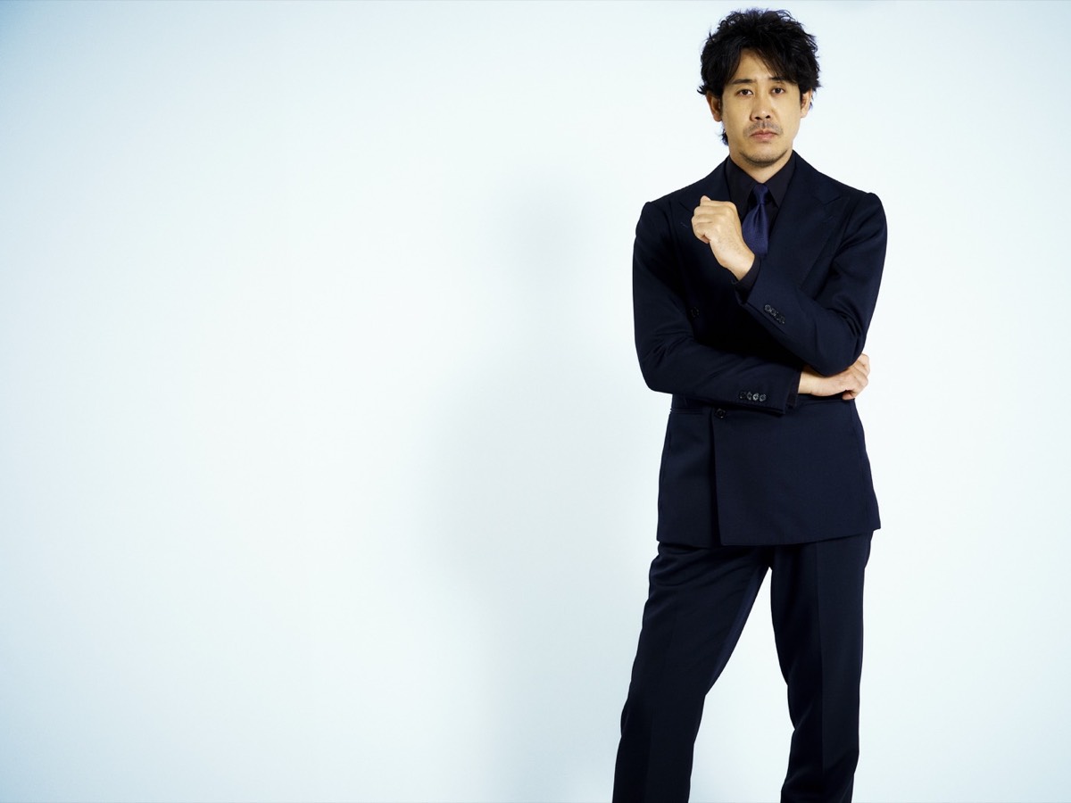 EYESCREAM WEB「Interview: 大泉洋 〜バラエティをやっていないとバランスが取れない 『ザ・マスクド・シンガー』のMCをやる理由」