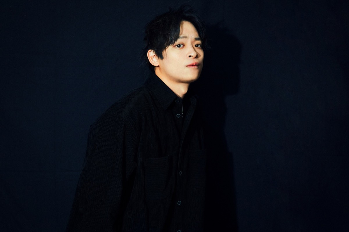 EYESCREAM WEB「Interview: THE ORAL CIGARETTES 現代における生き方の決意を歌う疾走感と哀愁溢れる新曲「Enchant」」