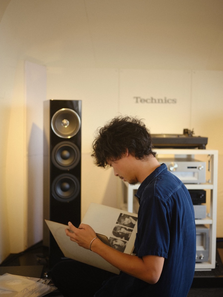 EYESCREAM WEB「Interview: YONCE & Kaiki Ohara from Suchmos ―Technicsのターンテーブルとレコードと音楽の話―」