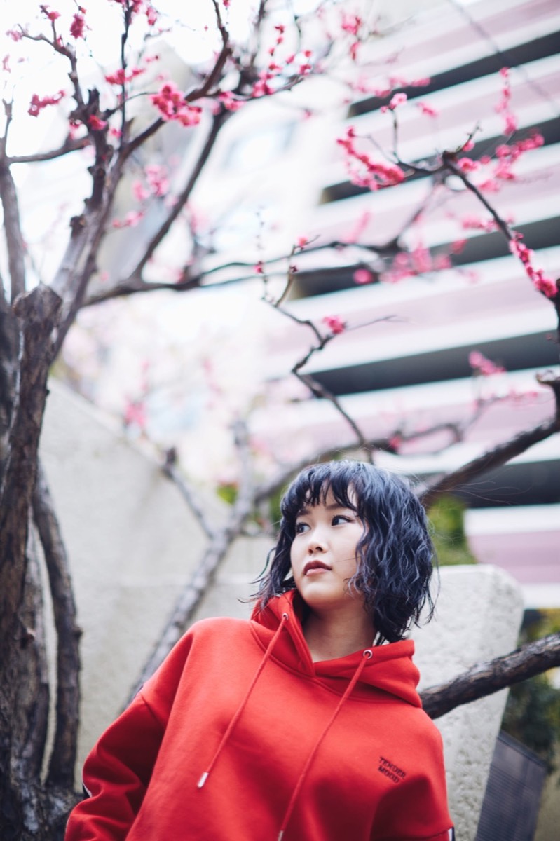 EYESCREAM WEB「FOCUS :Rei 目指した場所の、その先へ向かう新作「FLY」について from EYESCREAM NO.164」