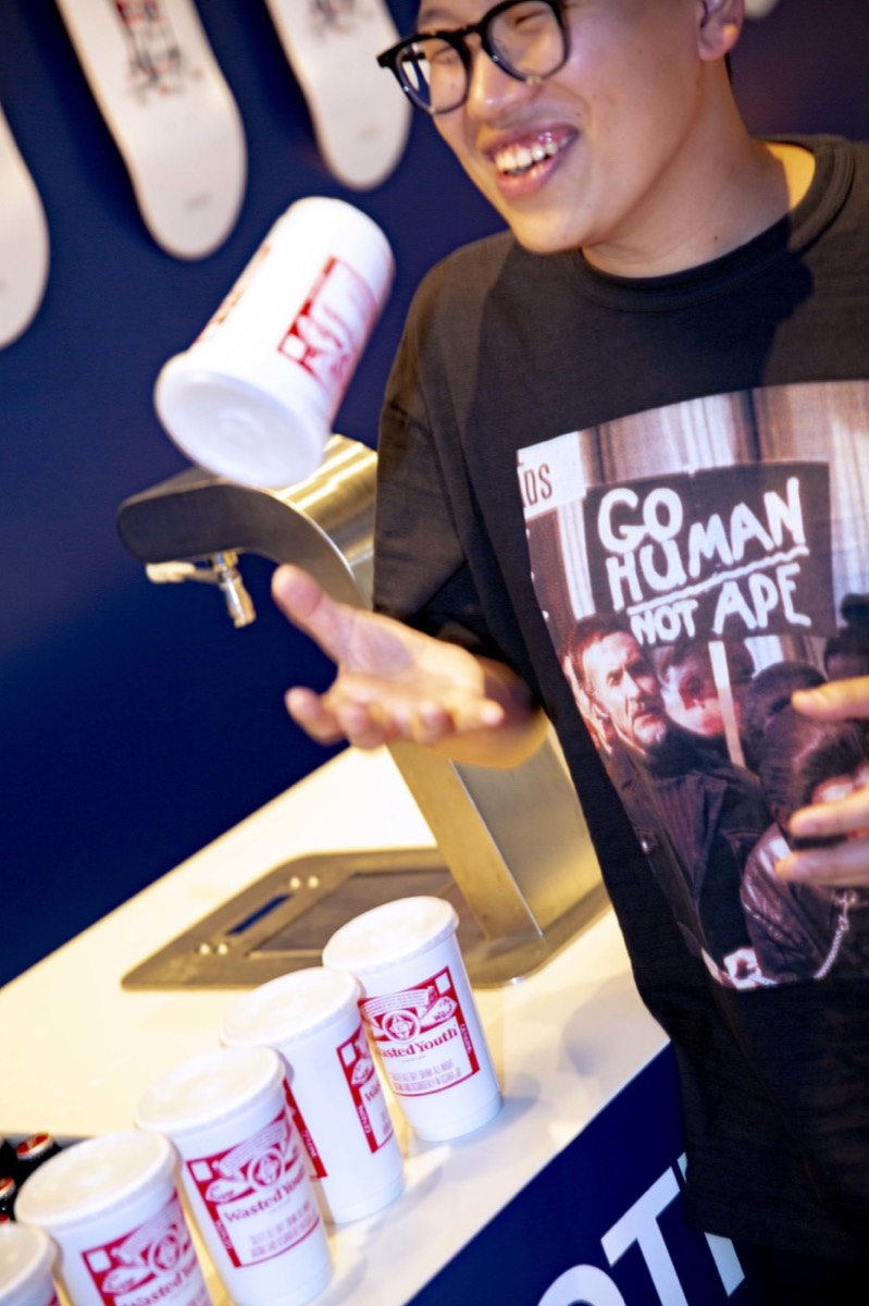 EYESCREAM WEB「VERDY Interview & Wasted Youth×Ploom Report -ポップアップに先駆けて公開されたWasted Youthの世界観&VERDYが11月に開催する個展について-」