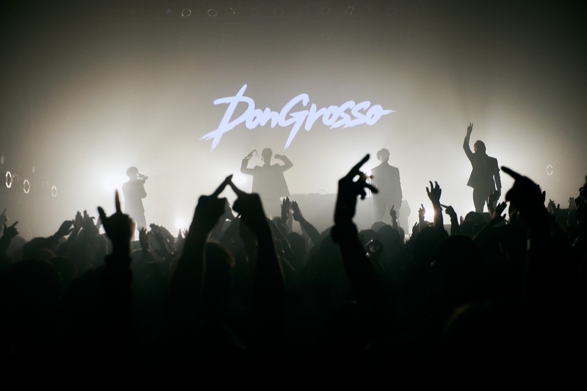 Qetic「【INTERVIEW】“くそったれJapanese”から“I like you”へ──矛盾を鳴らすDONGROSSOの核心」