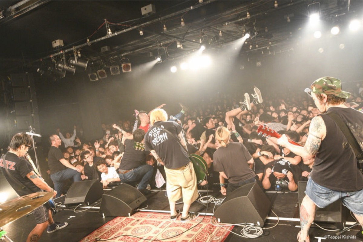 SATANIC ENT.「Ken Yokoyama “New Age Tour” LIVE REPORT」